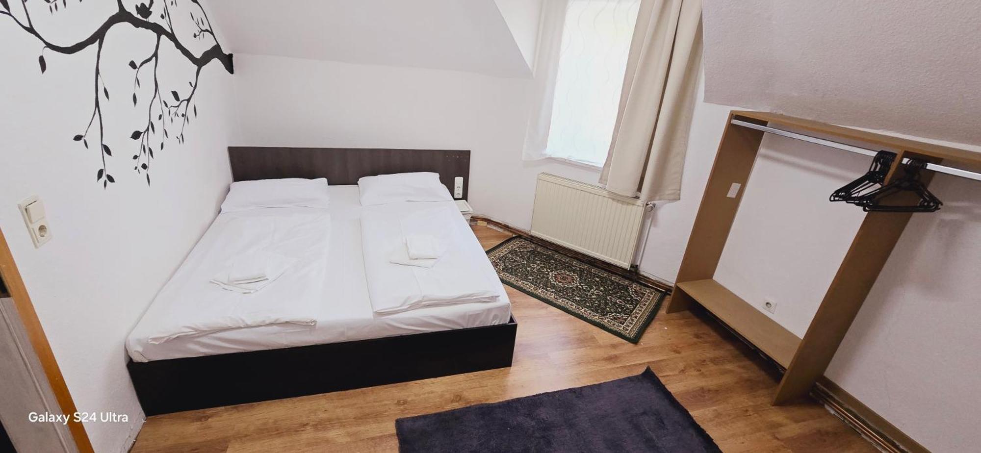 Hotel Zum Deutschen Eck Велберт Екстериор снимка